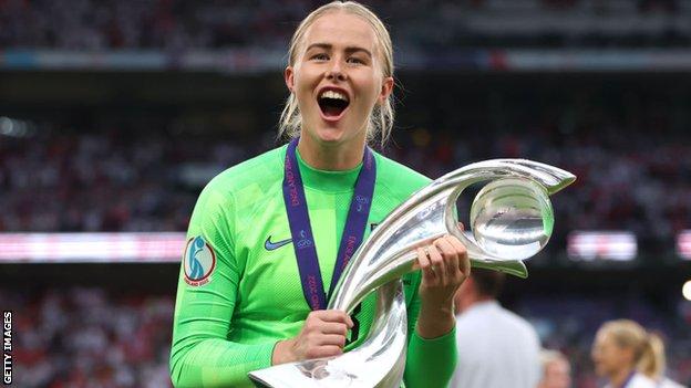 Sarina Wiegman ‘no comentará’ sobre la ausencia de Hannah Hampton del equipo de Inglaterra