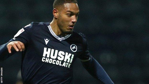 Kenneth Zohore in action for Millwall