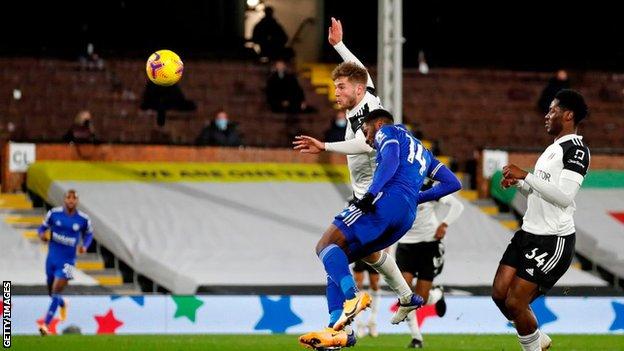 Fulham 0 2 Leicester City Foxes Strengthen Top Four Push With Comfortable Victory Bbc Sport