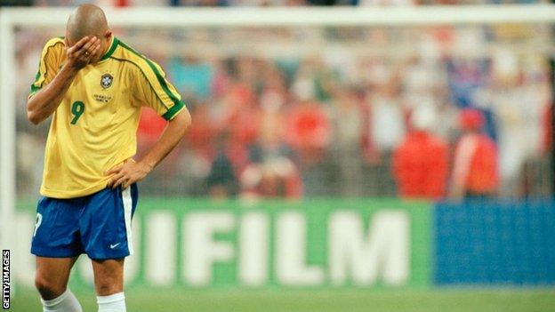 Ydmyg To grader Viewer Ronaldo: The road to redemption with Brazil at the 2002 World Cup - BBC  Sport