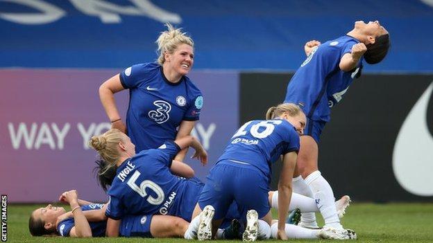 Chelsea Women's players celebrate