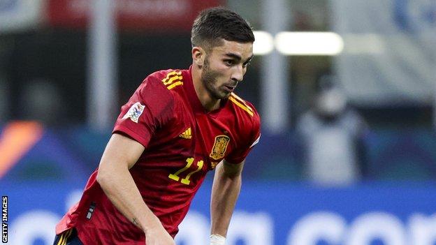 Ferran Torres in action for Spain