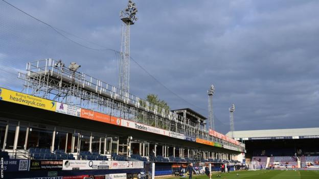 Luton on sale town fixtures