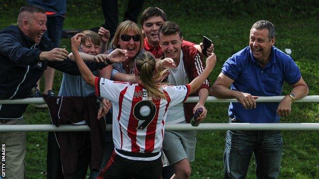 Sunderland Ladies Beth Mead runs towards family members to celebrate after scoring the winning goal in injury time during the WSL 1 match between Sunderland Ladies and Notts County