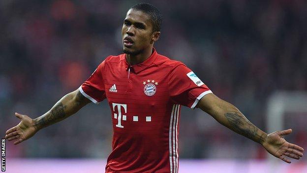 Douglas Costa Brazil Winger Joins Juventus From Bayern Munich On Loan Bbc Sport