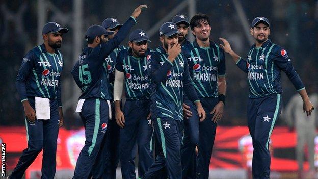Pakistan celebrating a wicket