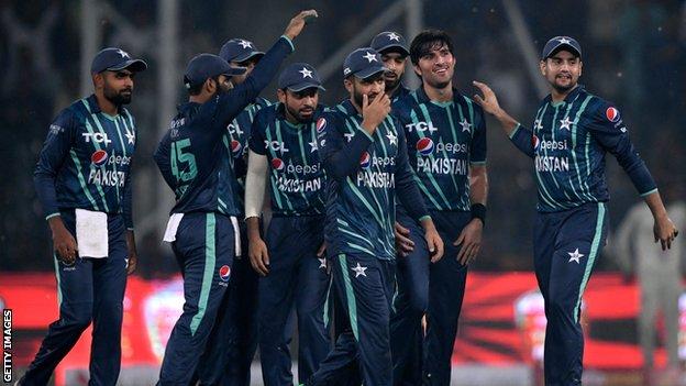 Pakistan feiert ein Wicket