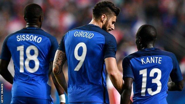 Moussa Sissoko, Olivier Giroud and N'Golo Kante