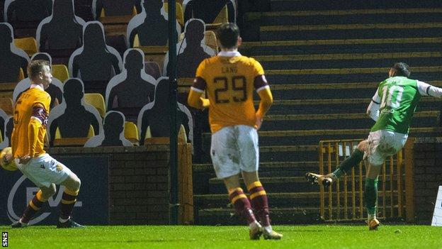Martin Boyle, saat işaretinin hemen öncesinde Hibs'i ateşledi