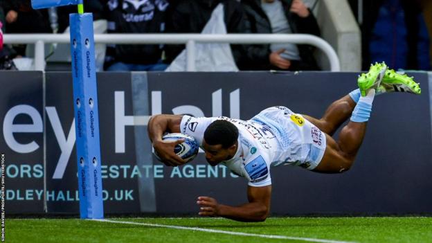 Exeter wing Immanuel Feyi-Waboso dives in at the right corner for the first try of the game at Newcastle