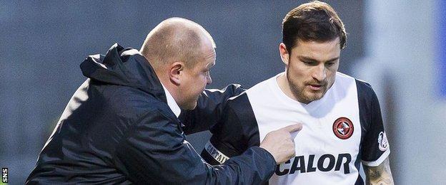 Dundee United manager Mixu Paatelainen and midfielder Paul Paton