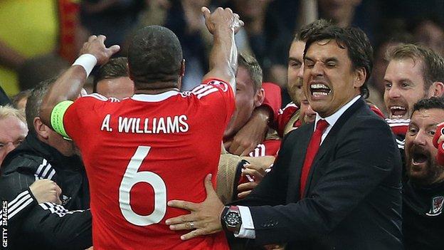 Ashley Williams and Chris Coleman