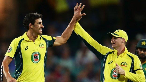 Mitchell Starc and Steve Smith