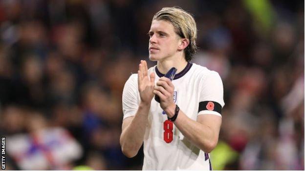 Conor Gallagher applauds fans at the final whistle of the match between England U21s and Czech Republic U21s