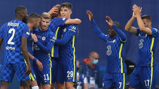 Chelsea players celebrate Hakin Ziyech's goal in the Belfast encounter