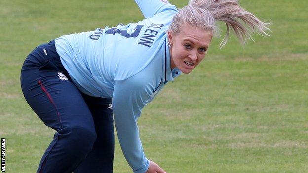 Women S Ashes England S Sarah Glenn On Nails Social Media And Being A Positive Influence Bbc