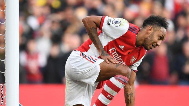 Pierre-Emerick Aubameyang: Will Arsenal begin to move on from the striker?  - BBC Sport