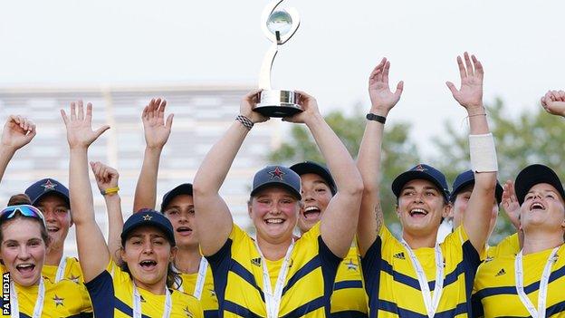 South East Stars win the Charlotte Edwards Cup