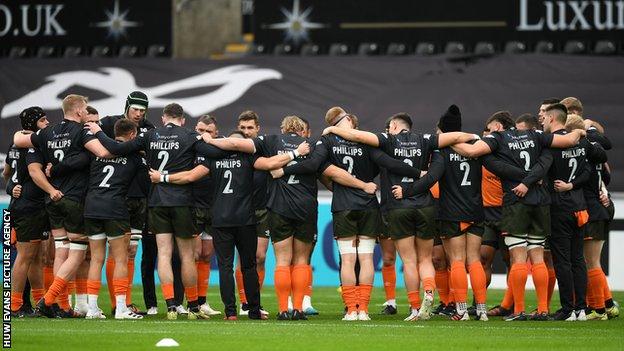 Ospreys players all wore 'Phillips 2' shirts during their warm-up