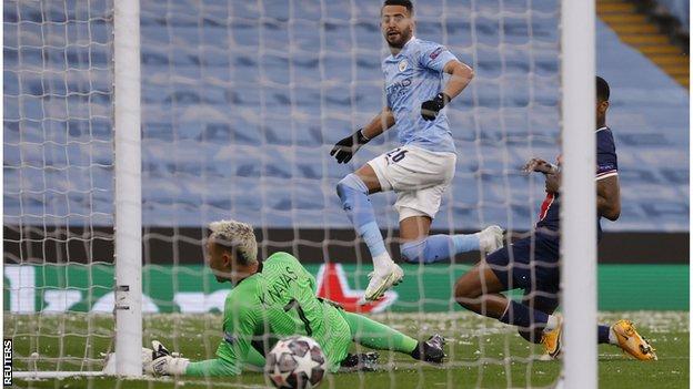 UEFA Champions League, SF, 2nd Leg l Manchester City v Paris  Saint-Germain