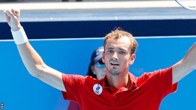 Daniil Medvedev celebrates beating Fabio Fognini