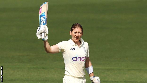 Women's Ashes: Heather Knight rescues England with a superb century on day two i..