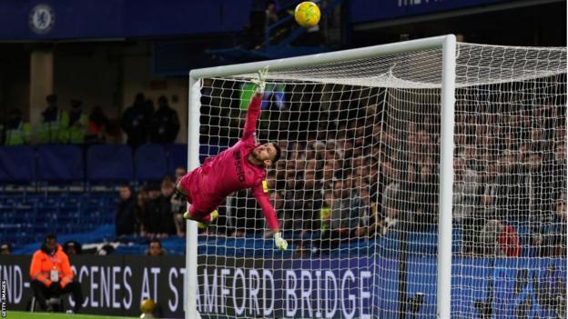 Martin Dubravka dives to make a save