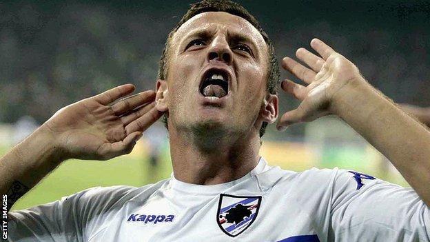 Francesco Flachi celebrates scoring for Sampdoria