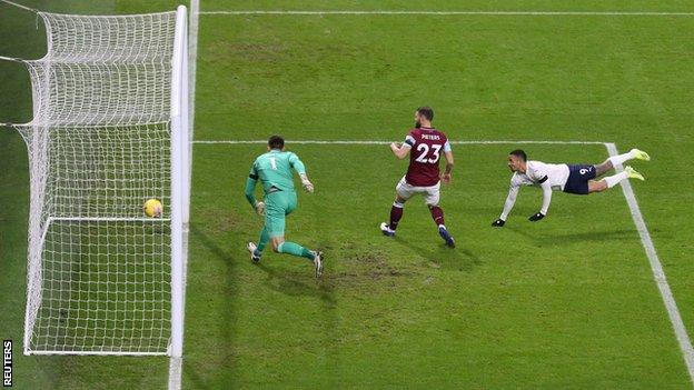 Gabriel Jesus scores for Manchester City against Burnley