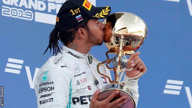 Kiss Me: Japanese F1 Winner Will Get Unusual Trophy