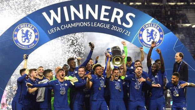 Chelsea players lift the Champions League trophy