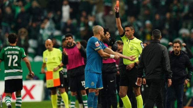 Pepe receives a red card for Porto against Sporting