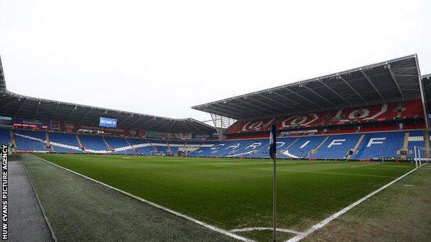 Connah's Quay have opted to face FK Sarajevo at the Cardiff City Stadium, which is covid-compliant