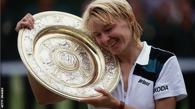 jana novotna with wimbledon trophy