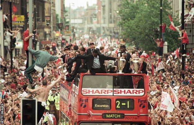 The Treble Season 1998-1999  Manchester United 