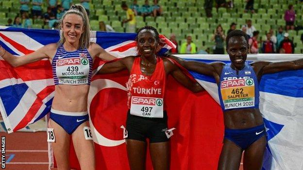 Eilish McColgan, Yasemin Can and Lonah Chemtai Salpeter