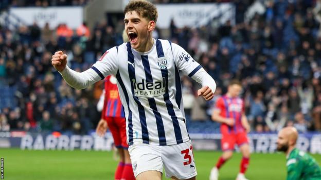 Tom Fellows: West Bromwich Albion winger extends contract until 2027 - BBC  Sport