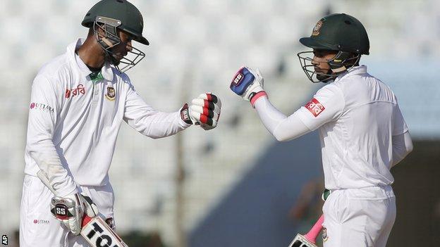 Bangladesh batsmen Sabbir Rahman and Mushfiqur Rahim