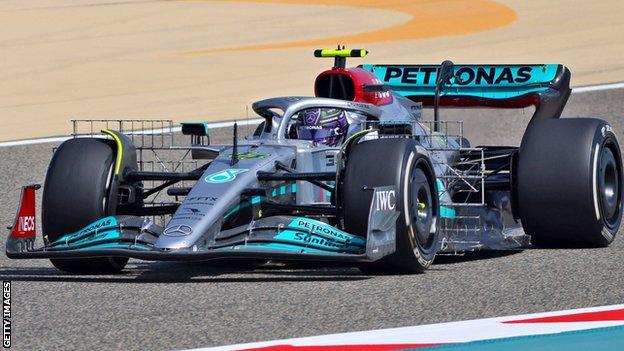 Mercedes di tes F1 di Bahrain