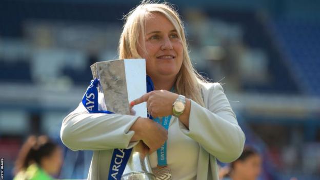 Emma Hayes with the WSL trophy