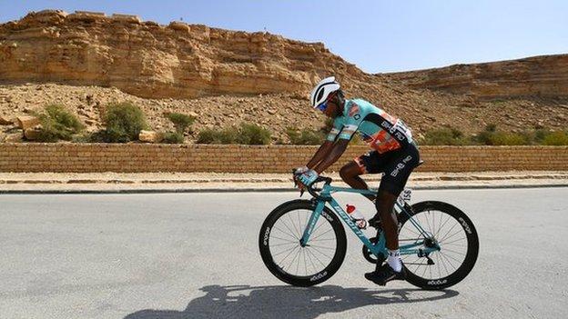 Suleimna Kangangi racing in the Saudi Tour