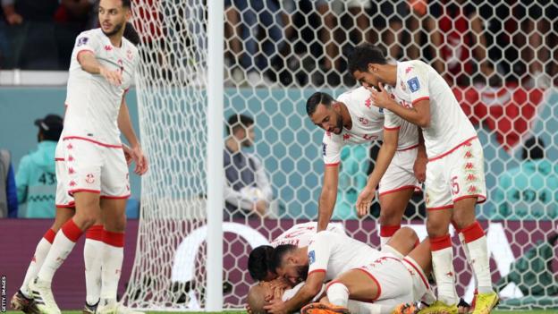 Tunisia players celebrate