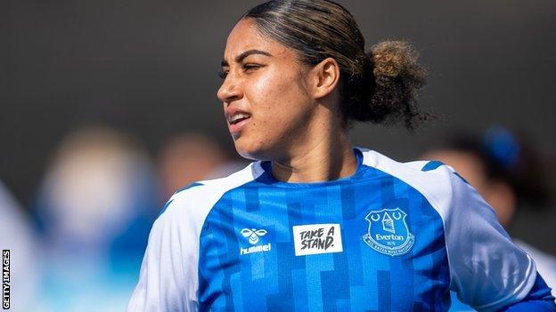 Gabby George: Everton defender signs new three-year deal - BBC Sport