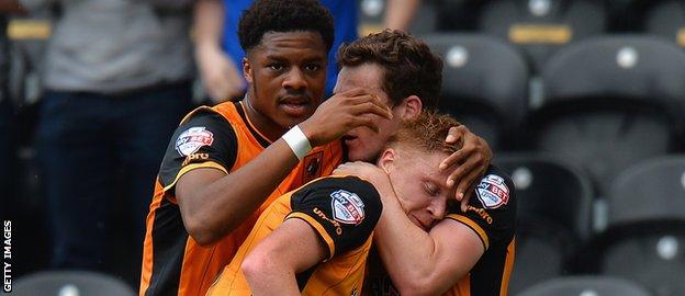 Sam Clucas celebrates his opener