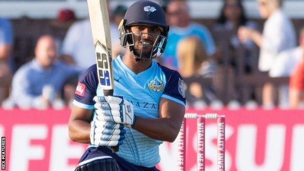 Nicholas Pooran Yorkshire Re Sign West Indies International For T20 Blast Bbc Sport