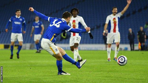 Joel Veltman scores