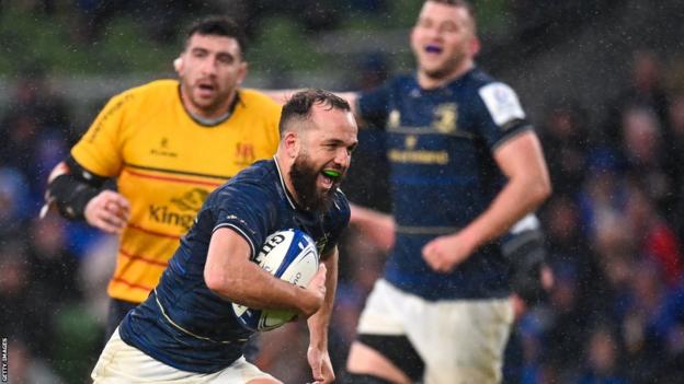 Gibson-Park runs successful  to people     Leinster's 2nd  try