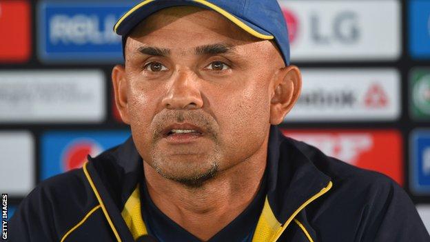 Marvan Atapattu resigns as Sri Lanka coach - BBC Sport