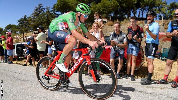 Vuelta a Espana: Primoz Roglic crashes near finish as Mads Pedersen wins stage 16