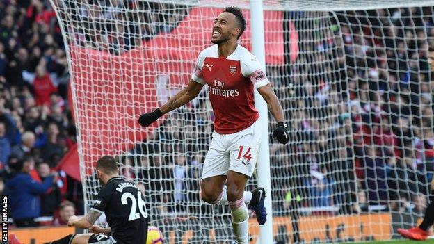 Arsenal 3-1 Burnley: Pierre-Emerick Aubameyang keep Gunners in top